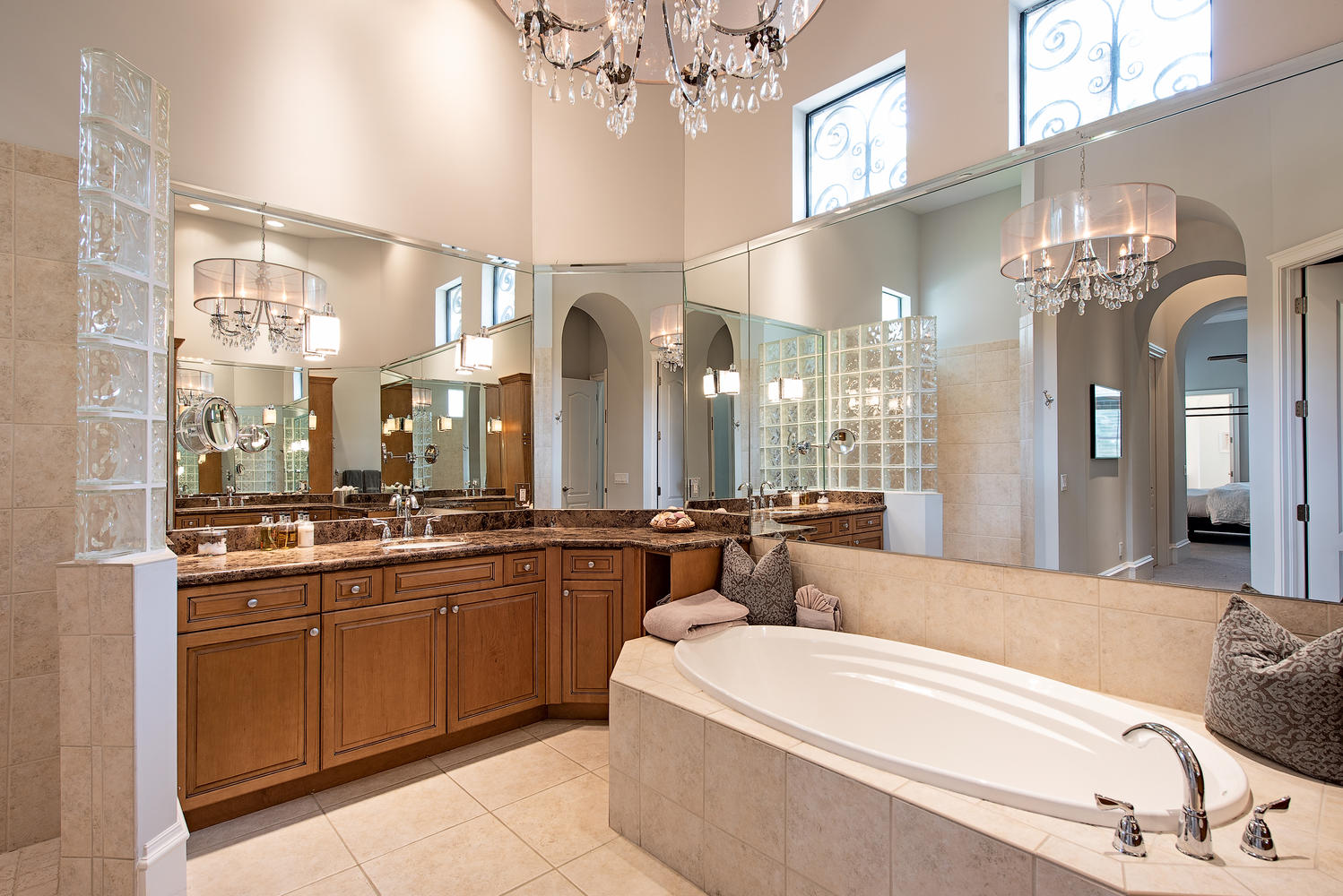 18081 Lagos Way Naples FLlarge011010MasterBath1499x100072dpi